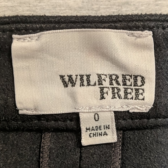 Dark grey/black suede wilfred free button skirt - Picture 2 of 4